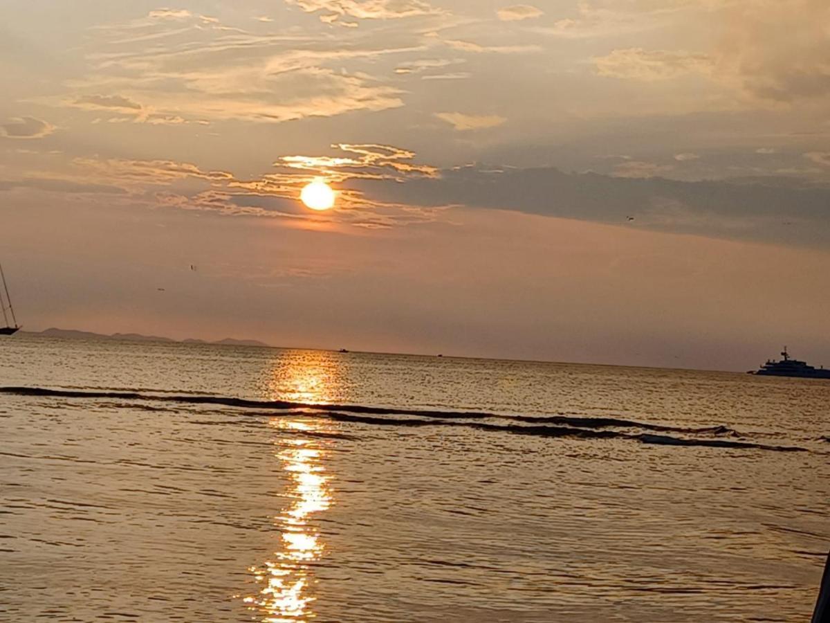 Appartamento Sunset Zara Esterno foto